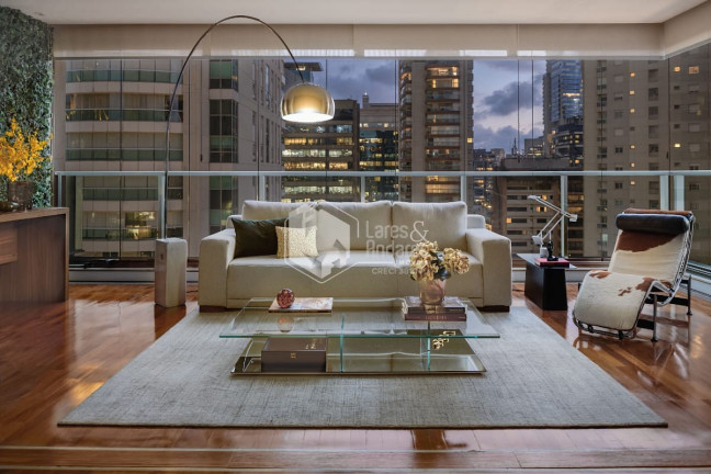 Foto do imóvel Imóvel com 3 Quartos à Venda, 202 m² em Itaim Bibi - São Paulo