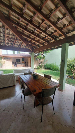 Imagem Sobrado com 4 Quartos à Venda, 242 m² em Jardim América - São José Dos Campos