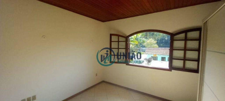 Imagem Casa com 3 Quartos à Venda, 300 m² em Serra Grande - Niterói Imagem Casa com 3 Quartos à Venda, 300 m² em Serra Grande - Niterói