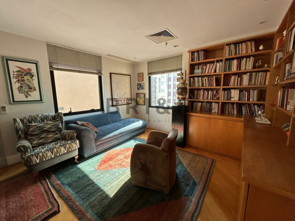 Imóvel Comercial à Venda, 33 m² em Moema - São Paulo
