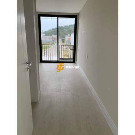 Imagem Sobrado com 3 Quartos à Venda, em Terras Altas - Camboriú Imagem Sobrado com 3 Quartos à Venda, em Terras Altas - Camboriú