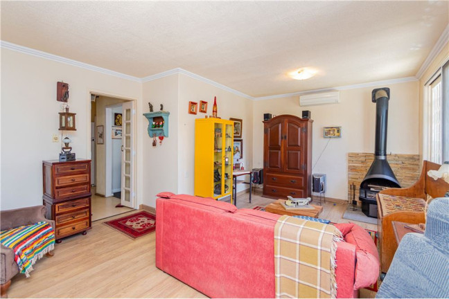 Imagem Casa com 5 Quartos à Venda, em Hípica - Porto Alegre Imagem Casa com 5 Quartos à Venda, em Hípica - Porto Alegre