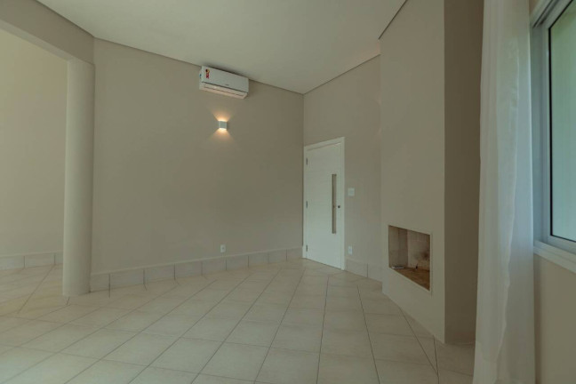Imagem Casa com 4 Quartos à Venda, 300 m² em Loteamento Alphaville Campinas - Campinas Imagem Casa com 4 Quartos à Venda, 300 m² em Loteamento Alphaville Campinas - Campinas