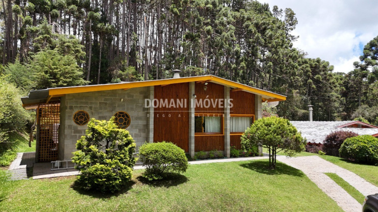 Imagem Casa com 4 Quartos à Venda, 190 m² em Região Do Jardim Do Embaixador - Campos Do Jordão Imagem Casa com 4 Quartos à Venda, 190 m² em Região Do Jardim Do Embaixador - Campos Do Jordão