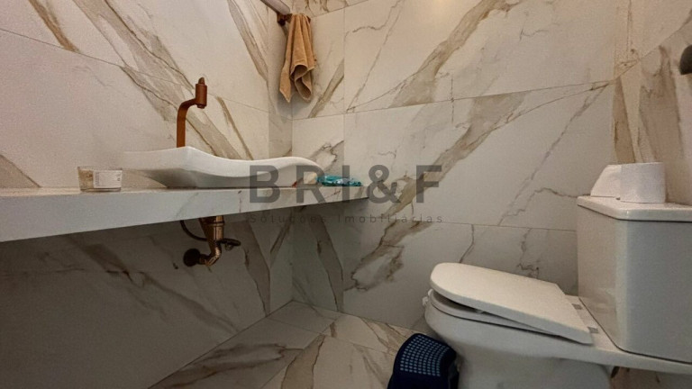 Imagem Casa com 4 Quartos à Venda, 420 m² em Jardim Prudência - São Paulo Imagem Casa com 4 Quartos à Venda, 420 m² em Jardim Prudência - São Paulo