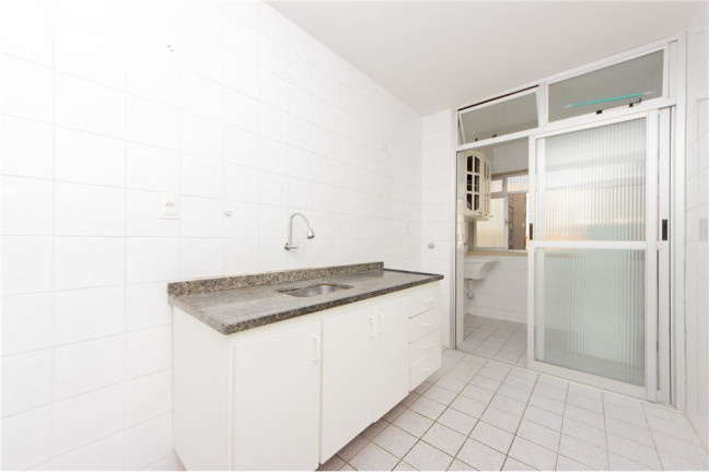Imagem Imóvel com 3 Quartos à Venda, em Itaquera - São Paulo Imagem Imóvel com 3 Quartos à Venda, em Itaquera - São Paulo