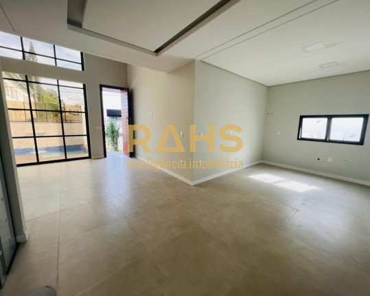 Imagem Casa com 3 Quartos à Venda, 150 m² em América - Joinville Imagem Casa com 3 Quartos à Venda, 150 m² em América - Joinville