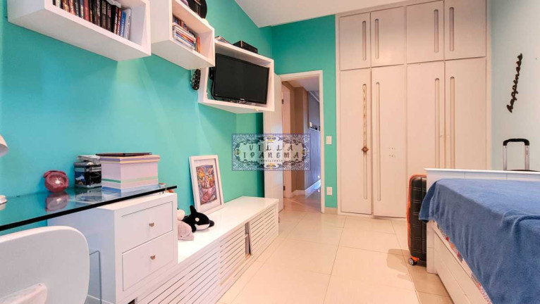 Imagem Apartamento com 4 Quartos à Venda, 220 m² em Lagoa - Rio De Janeiro Imagem Apartamento com 4 Quartos à Venda, 220 m² em Lagoa - Rio De Janeiro
