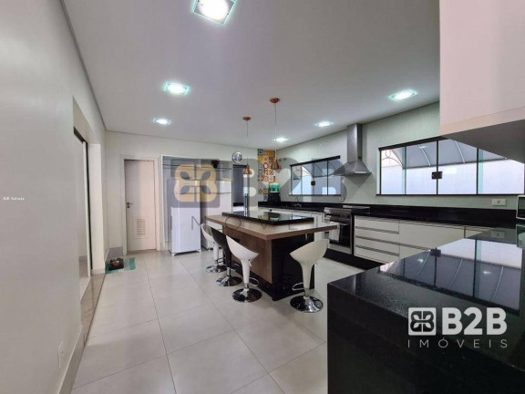 Imagem Casa com 3 Quartos à Venda, 365 m² em Chácaras Odete - Bauru Imagem Casa com 3 Quartos à Venda, 365 m² em Chácaras Odete - Bauru