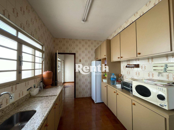 Imagem Casa com 4 Quartos à Venda, 259 m² em Vila Aparecida - Rio Claro Imagem Casa com 4 Quartos à Venda, 259 m² em Vila Aparecida - Rio Claro
