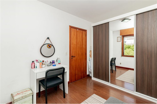 Imagem Apartamento com 2 Quartos à Venda, 116 m² em Moinhos De Vento - Porto Alegre Imagem Apartamento com 2 Quartos à Venda, 116 m² em Moinhos De Vento - Porto Alegre