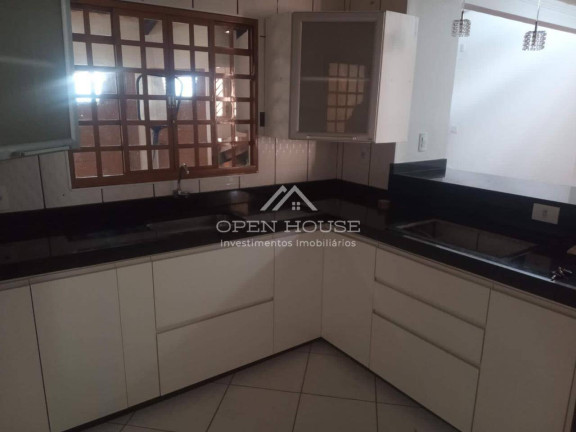Imagem Casa com 3 Quartos à Venda, 200 m² em Jardim Maria Luíza - Botucatu Imagem Casa com 3 Quartos à Venda, 200 m² em Jardim Maria Luíza - Botucatu