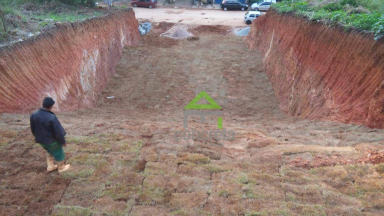 Terreno à Venda, 220 m² em Jardim Leonor - Cotia