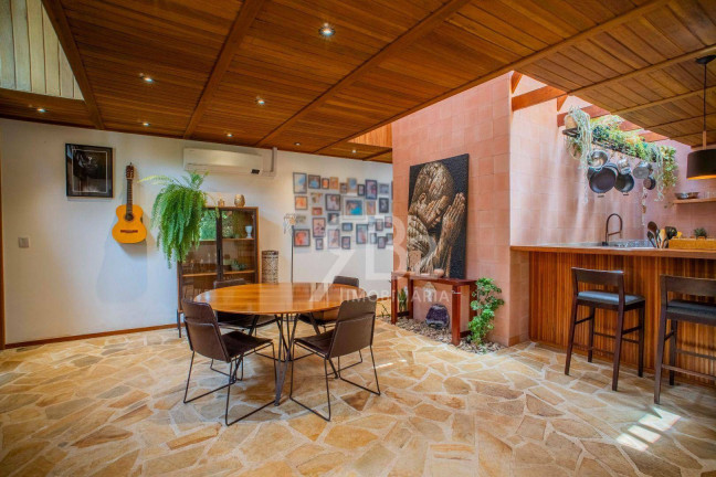 Imagem Casa com 3 Quartos à Venda, 204 m² em Condomínio São Joaquim - Vinhedo Imagem Casa com 3 Quartos à Venda, 204 m² em Condomínio São Joaquim - Vinhedo