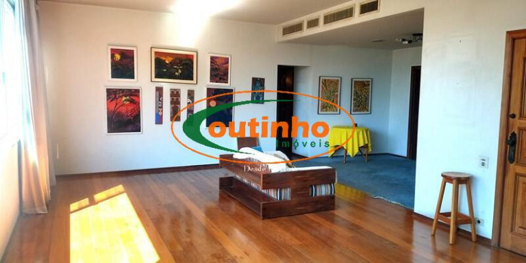 Imagem Apartamento com 4 Quartos à Venda, 224 m² em Tijuca - Rio De Janeiro Imagem Apartamento com 4 Quartos à Venda, 224 m² em Tijuca - Rio De Janeiro