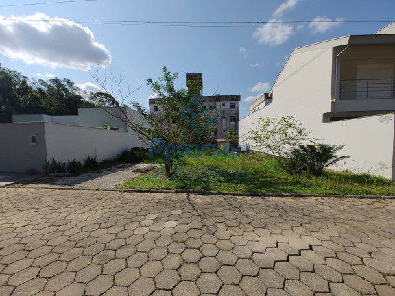 Imagem Terreno à Venda, 350 m² em Souza Cruz - Brusque