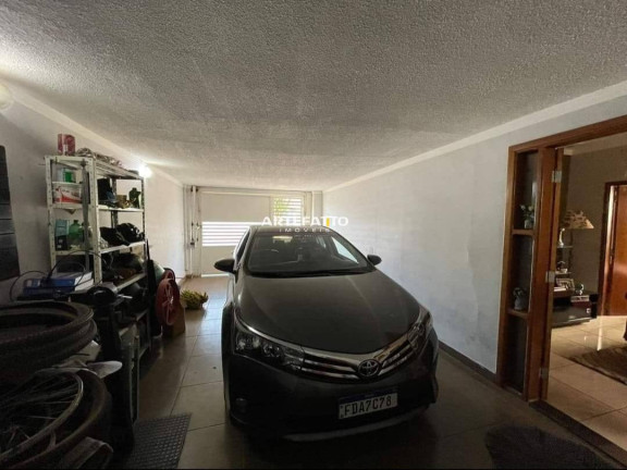 Imagem Casa com 3 Quartos à Venda, 450 m² Imagem Casa com 3 Quartos à Venda, 450 m²