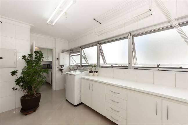 Imagem Apartamento com 3 Quartos à Venda, 169 m² em Moema - São Paulo