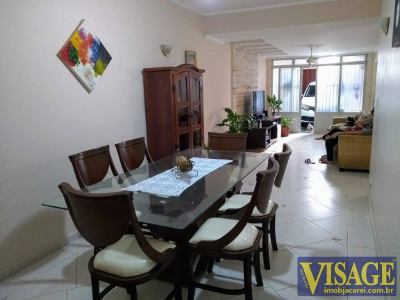 Imagem Casa com 3 Quartos à Venda, 313 m² em Centro - Jacareí Imagem Casa com 3 Quartos à Venda, 313 m² em Centro - Jacareí