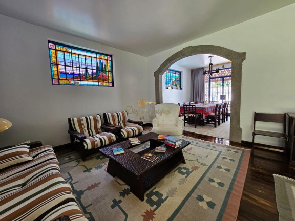 Imagem Casa com 4 Quartos à Venda, 450 m² em Comary - Teresópolis Imagem Casa com 4 Quartos à Venda, 450 m² em Comary - Teresópolis