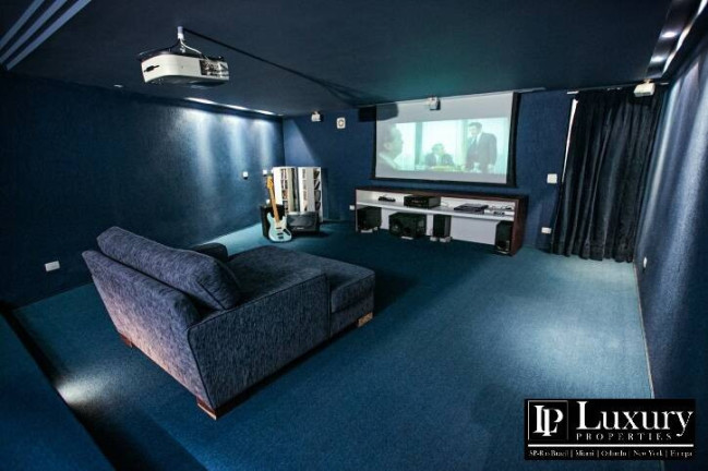 Imagem Casa com 5 Quartos à Venda, 904 m² em Jardim Europa - São Paulo Imagem Casa com 5 Quartos à Venda, 904 m² em Jardim Europa - São Paulo
