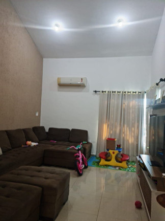 Casa de Condomínio com 3 Quartos à Venda, 230 m² em Condomínio Real Ville - Pindamonhangaba