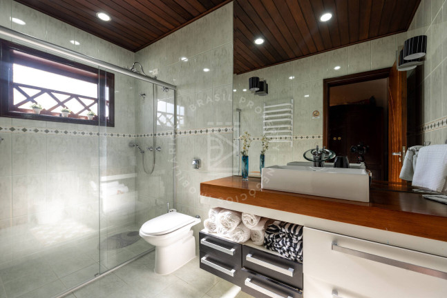 Imagem Casa com 5 Quartos à Venda, 1 m² em Jardim Manancial - Campos Do Jordão Imagem Casa com 5 Quartos à Venda, 1 m² em Jardim Manancial - Campos Do Jordão