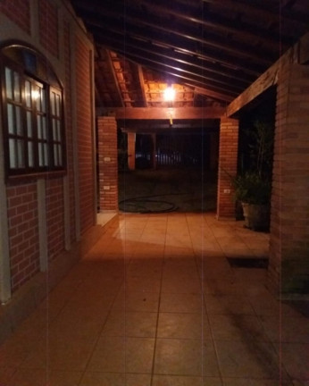 Imagem Casa com 3 Quartos à Venda, 230 m² em Ninho Verde 2 - Pardinho Imagem Casa com 3 Quartos à Venda, 230 m² em Ninho Verde 2 - Pardinho