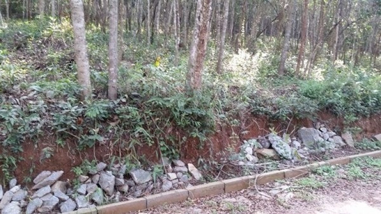 Imagem Terreno à Venda, 450 m² em Acuruí - Itabirito Imagem Terreno à Venda, 450 m² em Acuruí - Itabirito