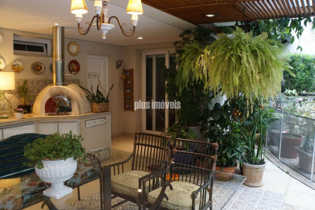 Imagem Casa com 3 Quartos à Venda, 650 m² em Morumbi - São Paulo Imagem Casa com 3 Quartos à Venda, 650 m² em Morumbi - São Paulo