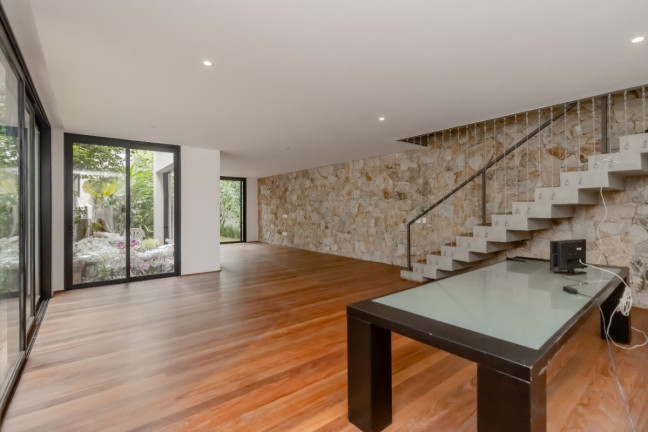 Imagem Casa com 3 Quartos à Venda, 318 m² em Jardim Paulista - São Paulo Imagem Casa com 3 Quartos à Venda, 318 m² em Jardim Paulista - São Paulo
