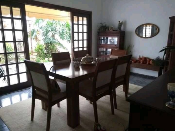 Imagem Casa com 3 Quartos à Venda, 428 m² em Cidade Jardim - Jacareí