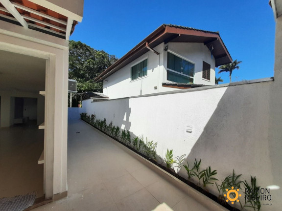 Imagem Imóvel com 5 Quartos à Venda, em Riviera - Bertioga Imagem Imóvel com 5 Quartos à Venda, em Riviera - Bertioga