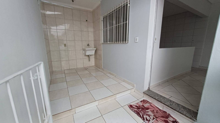 Imagem Casa com 2 Quartos para Alugar,  em Taboão - São Bernardo Do Campo