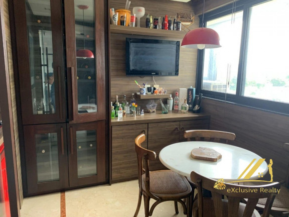 Imagem Apartamento com 4 Quartos à Venda, 325 m² em Rio Vermelho - Salvador
