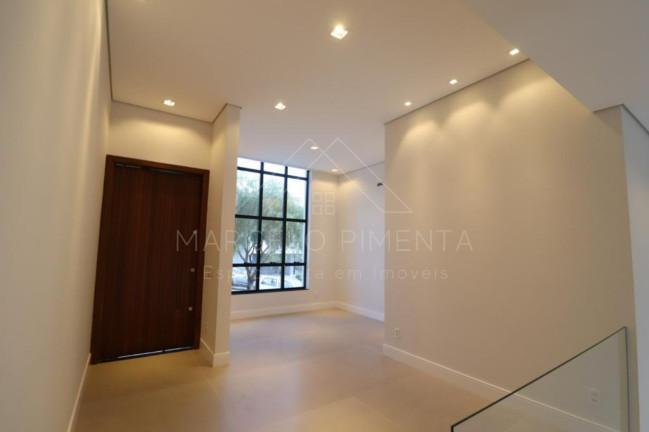 Imagem Sobrado com 3 Quartos à Venda, em Roncáglia - Valinhos Imagem Sobrado com 3 Quartos à Venda, em Roncáglia - Valinhos