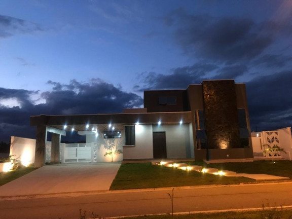 Imagem Casa com 3 Quartos à Venda, 270 m² em Nossa Senhora Do Perpétuo Socorro - Pindamonhangaba Imagem Casa com 3 Quartos à Venda, 270 m² em Nossa Senhora Do Perpétuo Socorro - Pindamonhangaba