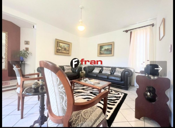 Imagem Casa com 4 Quartos à Venda, 297 m² em Córrego Grande - Florianópolis