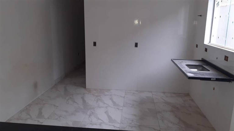 Imagem Casa com 2 Quartos à Venda, 10 m² em Maracanã - Praia Grande Imagem Casa com 2 Quartos à Venda, 10 m² em Maracanã - Praia Grande