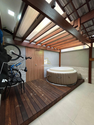 Imagem Casa com 3 Quartos à Venda, 200 m² em Colina De Laranjeiras - Serra