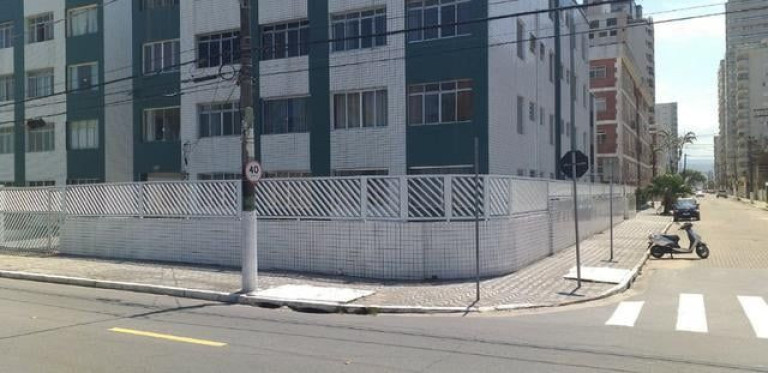 Kitnet com 1 Quarto à Venda, 32 m² em Vila Tupi - Praia Grande