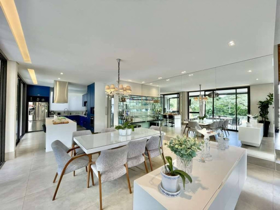 Imagem Casa com 4 Quartos à Venda, 513 m² em Granja Viana - Carapicuíba Imagem Casa com 4 Quartos à Venda, 513 m² em Granja Viana - Carapicuíba