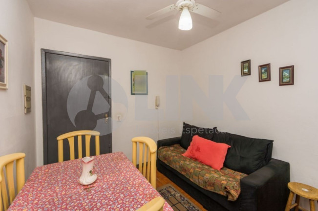 Imagem Apartamento com 1 Quarto à Venda, 37 m² em Petrópolis - Porto Alegre Imagem Apartamento com 1 Quarto à Venda, 37 m² em Petrópolis - Porto Alegre