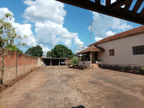 Imagem Casa com 3 Quartos à Venda, 1 m² em Centro - Luís Antônio Imagem Casa com 3 Quartos à Venda, 1 m² em Centro - Luís Antônio