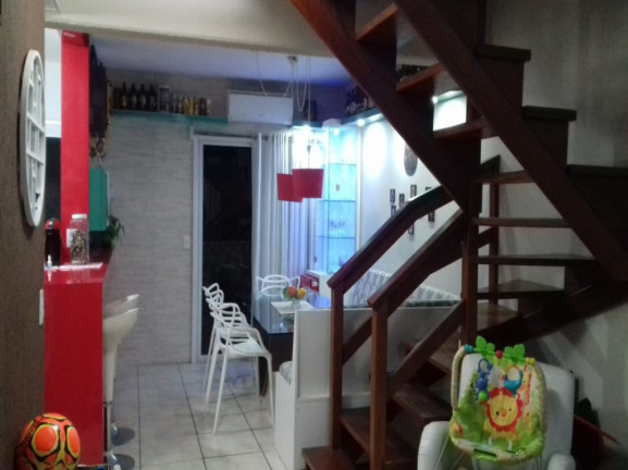 Imagem Casa com 2 Quartos à Venda, 75 m² em Hípica - Porto Alegre Imagem Casa com 2 Quartos à Venda, 75 m² em Hípica - Porto Alegre