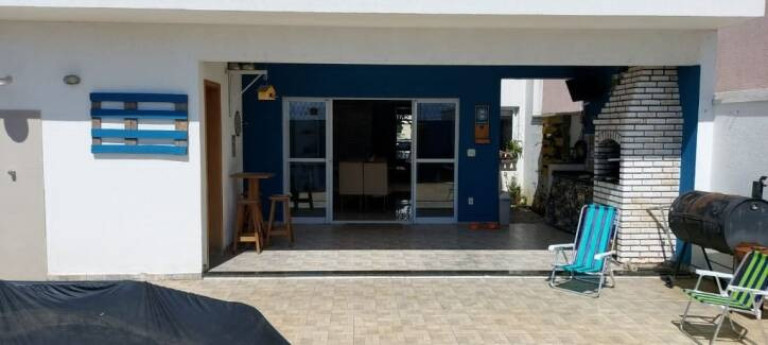 Imagem Casa com 3 Quartos à Venda, 200 m² em Piracangaguá - Taubaté