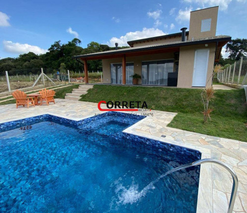 Casa com 3 Quartos à Venda, 1.157 m² em Areia Vermelha - Ibiúna
