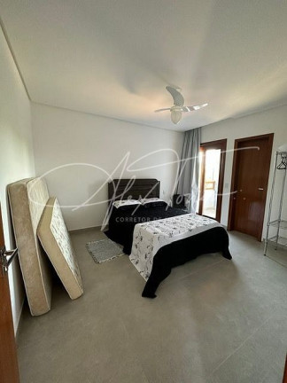 Imagem Casa com 7 Quartos à Venda, 1.546 m² em Estância Monazítica - Serra