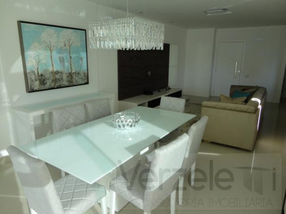 Imagem Apartamento com 3 Quartos à Venda, 130 m² em Centro - Balneário Camboriú Imagem Apartamento com 3 Quartos à Venda, 130 m² em Centro - Balneário Camboriú
