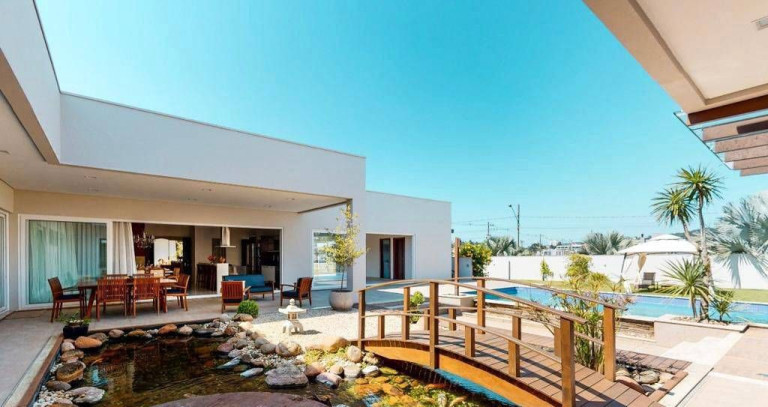Imagem Casa com 3 Quartos à Venda, 769 m² em Santa Regina - Camboriú Imagem Casa com 3 Quartos à Venda, 769 m² em Santa Regina - Camboriú